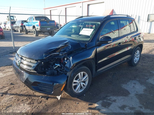 WVGAV7AX4GW542778 Volkswagen TIGUAN S