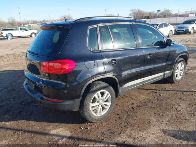 WVGAV7AX4GW542778 Volkswagen TIGUAN S
