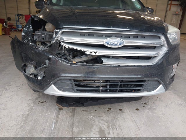 1FMCU0G91HUA24037 Ford ESCAPE SE