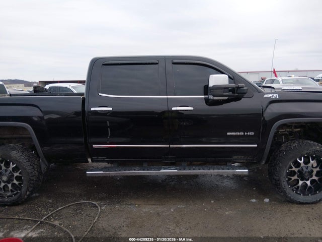 44209235 :رقم المزاد ، 1GT12ZE83FF172031 vin ، 2015 Gmc Sierra 2500hd Slt مزاد بيع