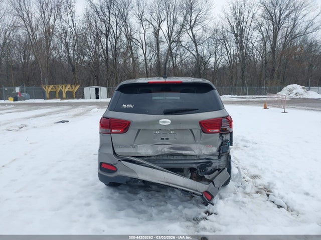 Продажа на аукционе авто 2019 Kia Sorento 2.4l Lx, vin: 5XYPG4A32KG542692, номер лота: 44209262