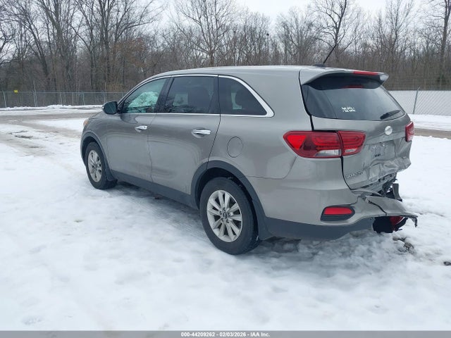 Продажа на аукционе авто 2019 Kia Sorento 2.4l Lx, vin: 5XYPG4A32KG542692, номер лота: 44209262