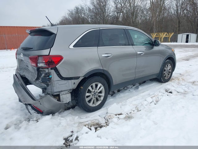 Продажа на аукционе авто 2019 Kia Sorento 2.4l Lx, vin: 5XYPG4A32KG542692, номер лота: 44209262