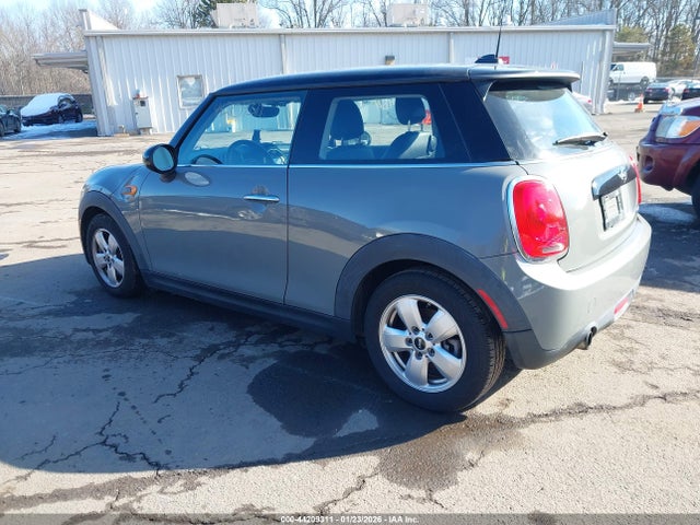 2016 MINI HARDTOP WMWXP5C55G2D15664 Photo 2