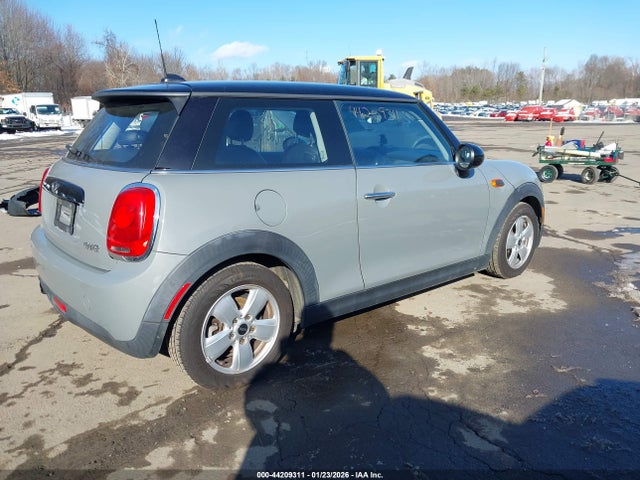 2016 MINI HARDTOP WMWXP5C55G2D15664 Photo 3