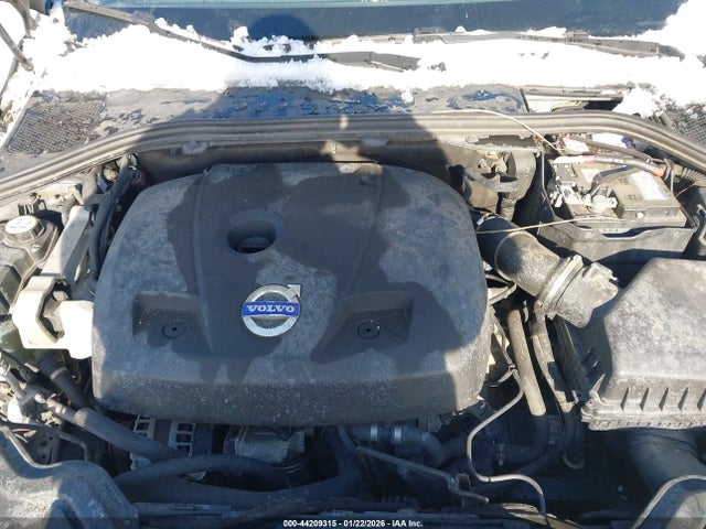 YV126MFK4F1337856 Volvo S60 T5 Premier