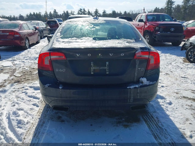 YV126MFK4F1337856 Volvo S60 T5 Premier