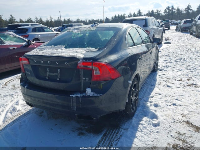 YV126MFK4F1337856 Volvo S60 T5 Premier