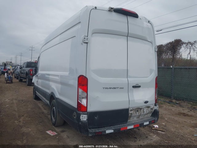 2020 FORD TRANSIT-250 CARGO VAN 1FTBR3X82LKB13162 Photo 2