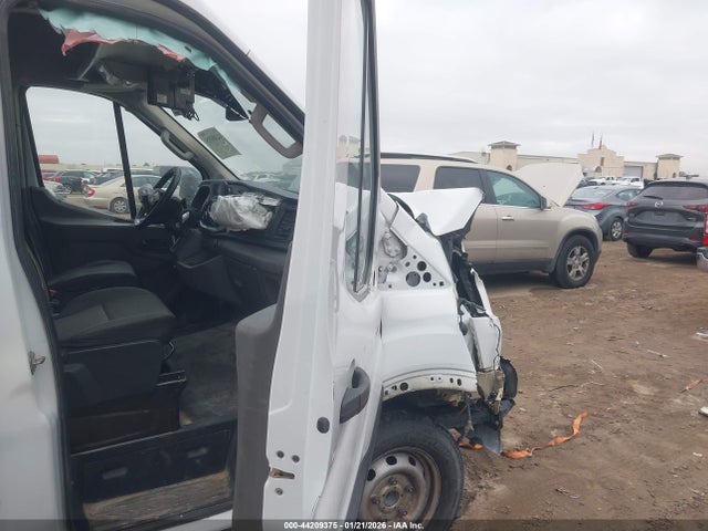 2020 FORD TRANSIT-250 CARGO VAN 1FTBR3X82LKB13162 Photo 4