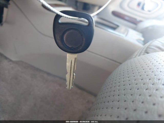 Продаж на аукціоні авто 2000 Cadillac Escalade Standard, vin: 1GYEK63R1YR203185, номер лоту: 44209388