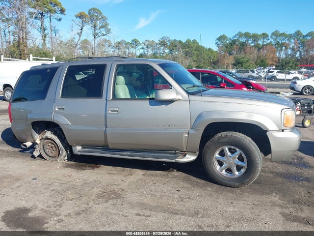 Продаж на аукціоні авто 2000 Cadillac Escalade Standard, vin: 1GYEK63R1YR203185, номер лоту: 44209388