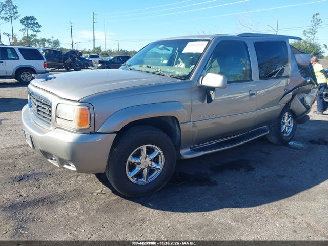 Продаж на аукціоні авто 2000 Cadillac Escalade Standard, vin: 1GYEK63R1YR203185, номер лоту: 44209388