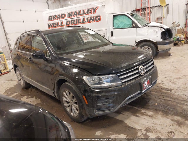 2018 VOLKSWAGEN TIGUAN 3VV2B7AX7JM072238 Photo 0