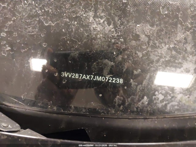2018 VOLKSWAGEN TIGUAN 3VV2B7AX7JM072238 Photo 8