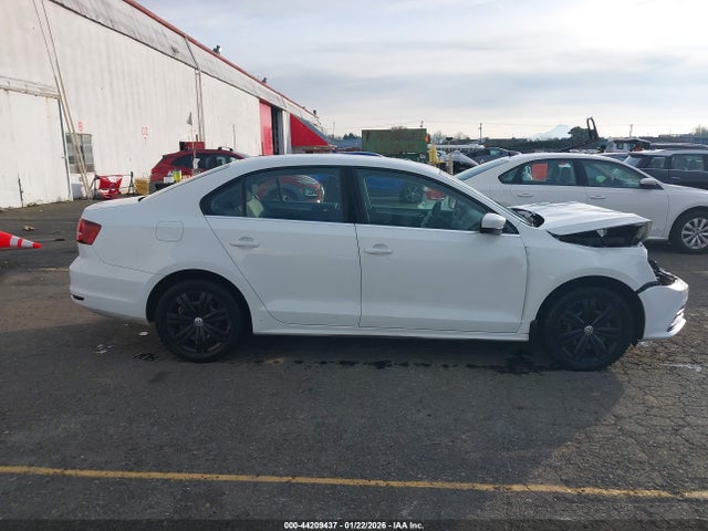 3VW167AJ9HM340434 Volkswagen Jetta 1.4t S