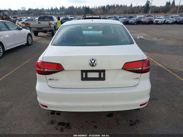 3VW167AJ9HM340434 Volkswagen Jetta 1.4t S