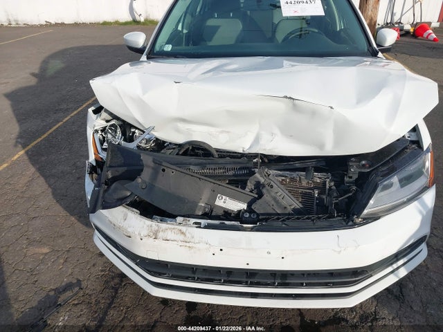 3VW167AJ9HM340434 Volkswagen Jetta 1.4t S