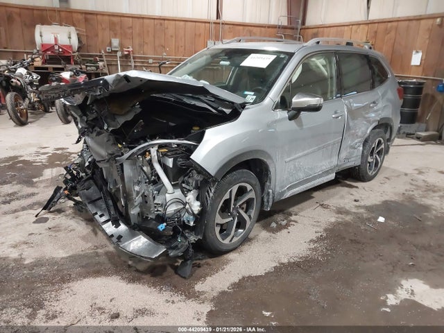 2024 SUBARU FORESTER JF2SKAMC7RH442061 Photo 1