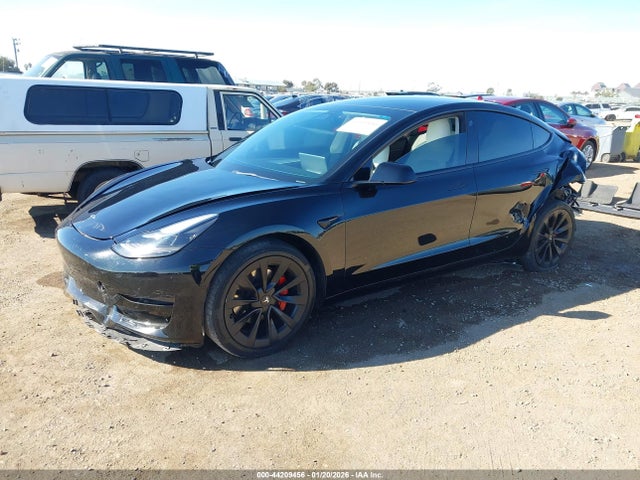 Tesla Model 3 Rear-wheel Drive 2022 5YJ3E1EA7NF134096 Image 2