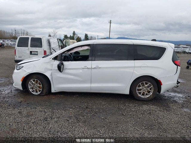 Chrysler Pacifica Select 2025 2C4RC1BG6SR561553 Image 14
