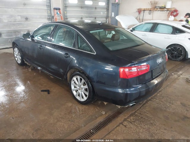 2013 AUDI A6 WAUGFAFC2DN024004 Photo 2