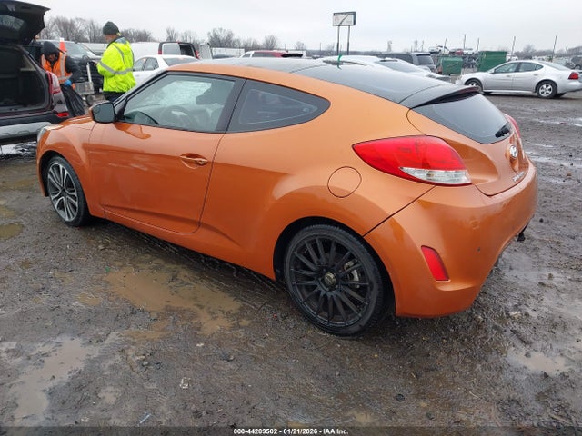 2016 HYUNDAI VELOSTER KMHTC6AD1GU260611 Photo 2