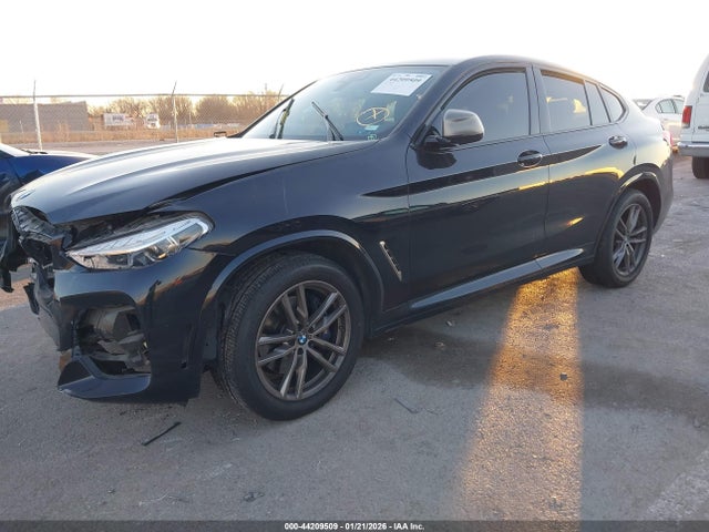 2020 BMW X4 5UX2V5C06L9B70142 Photo 1