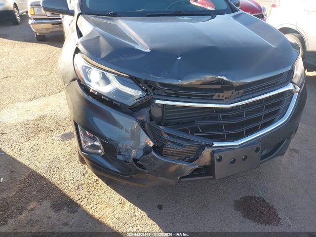 3GNAXUEV0KS652700 Chevrolet EQUINOX LT