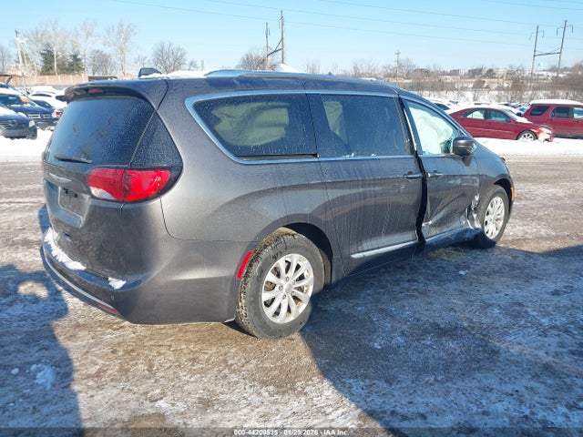 Chrysler Pacifica Touring L 2018 2C4RC1BG8JR352636 Image 4