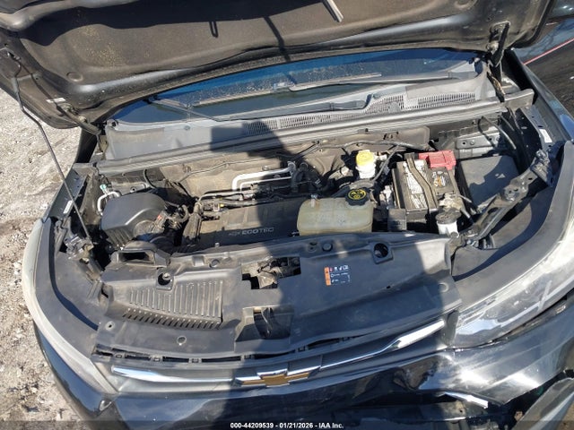 3GNCJKSB7HL184699 Chevrolet TRAX LS