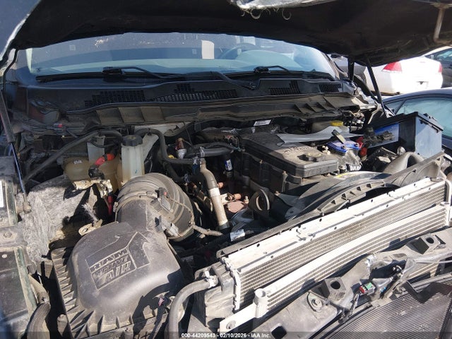 3C6UR5DL0HG694499 RAM 2500 Big Horn 4x4 6&#039;4 Box