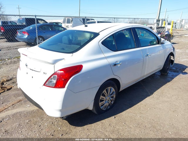 2019 NISSAN VERSA 3N1CN7APXKL806729 Photo 3