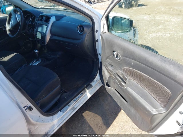 2019 NISSAN VERSA 3N1CN7APXKL806729 Photo 4