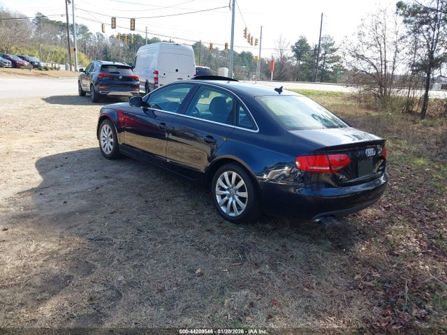 2010 AUDI A4 WAUEFAFL8AN003368 Photo 2