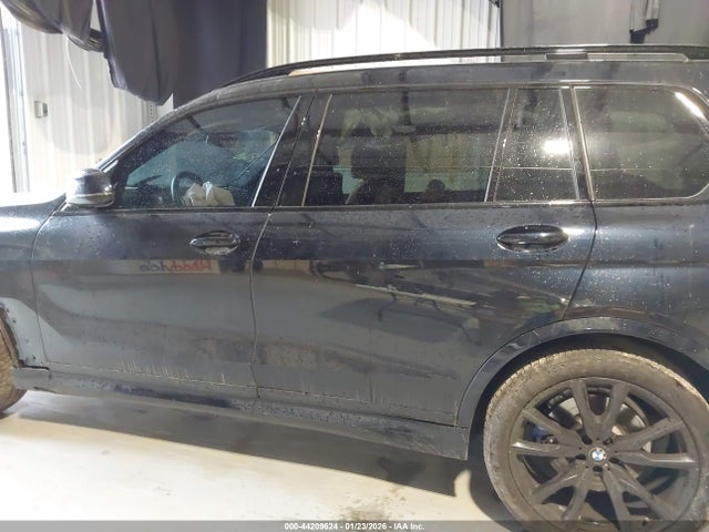 44209624 :رقم المزاد ، 5UX23EM06R9U74159 vin ، 2024 Bmw X7 Xdrive40i مزاد بيع