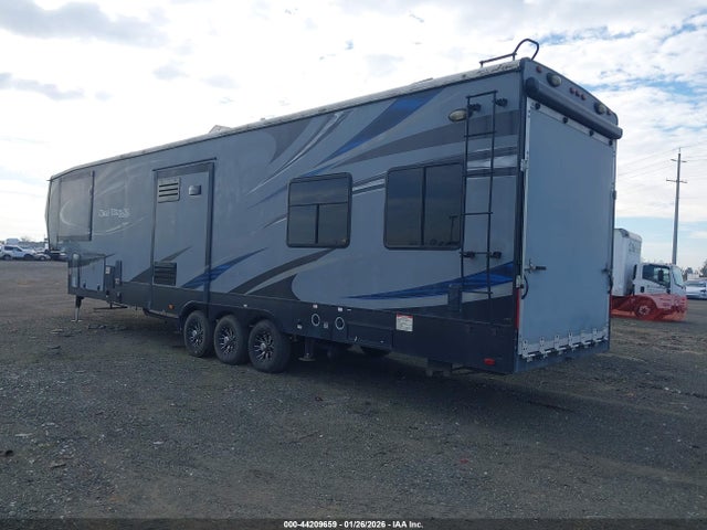 5SFCG4539GE306174 Heartland Road Warrior 425rw