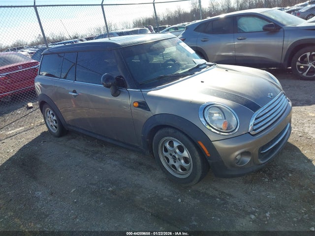 2013 MINI CLUBMAN WMWZF3C56DT491612