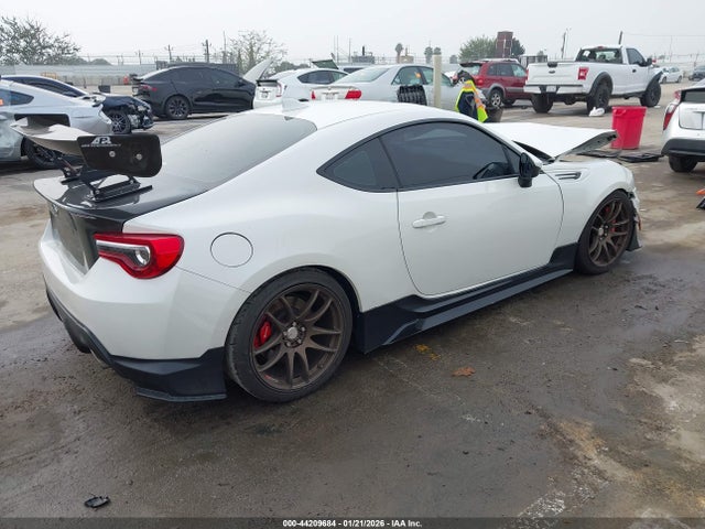 Subaru Brz Limited 2017 JF1ZCAC17H9605946 Image 4