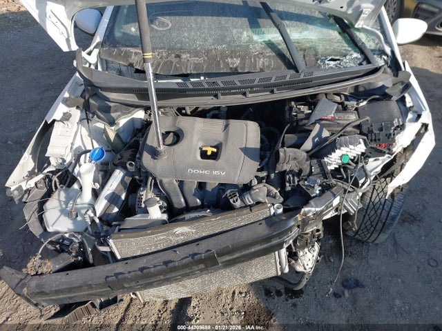 44209688 :رقم المزاد ، 3KPFK4A77JE229100 vin ، 2018 Kia Forte Lx مزاد بيع
