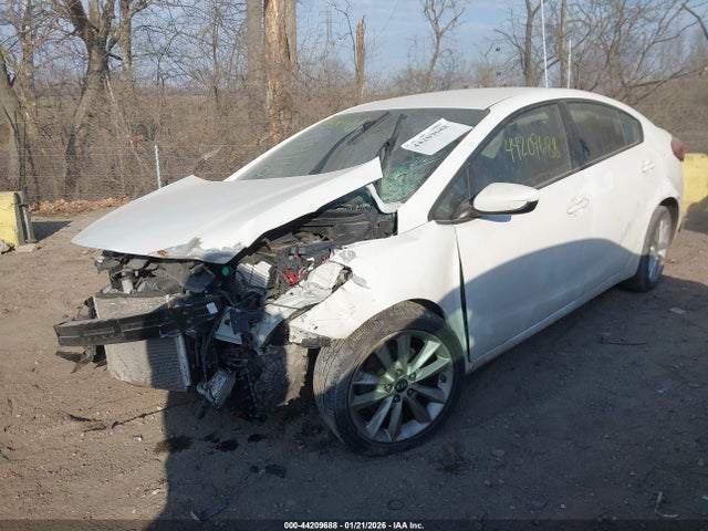 44209688 :رقم المزاد ، 3KPFK4A77JE229100 vin ، 2018 Kia Forte Lx مزاد بيع