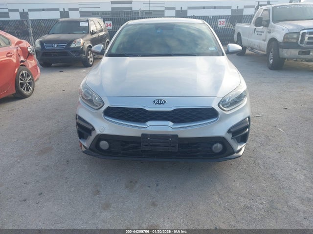 3KPF24AD3KE057042 KIA Forte Lxs