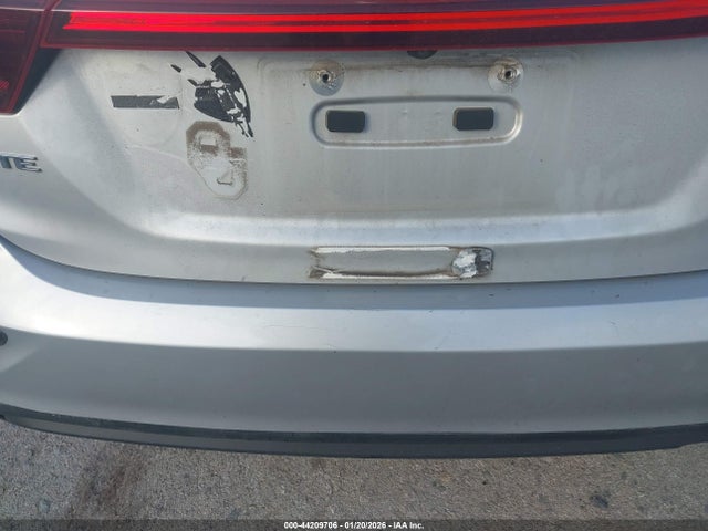 3KPF24AD3KE057042 KIA Forte Lxs