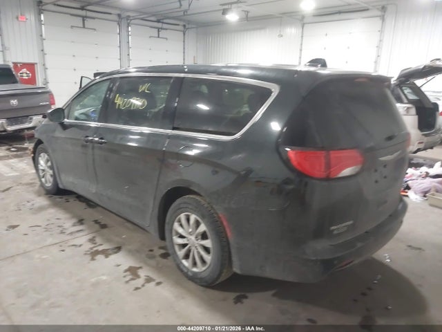 Продаж на аукціоні авто 2017 Chrysler Pacifica Touring, vin: 2C4RC1DG4HR511966, номер лоту: 44209710