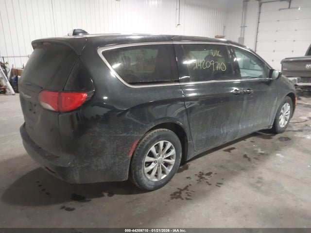 Продаж на аукціоні авто 2017 Chrysler Pacifica Touring, vin: 2C4RC1DG4HR511966, номер лоту: 44209710