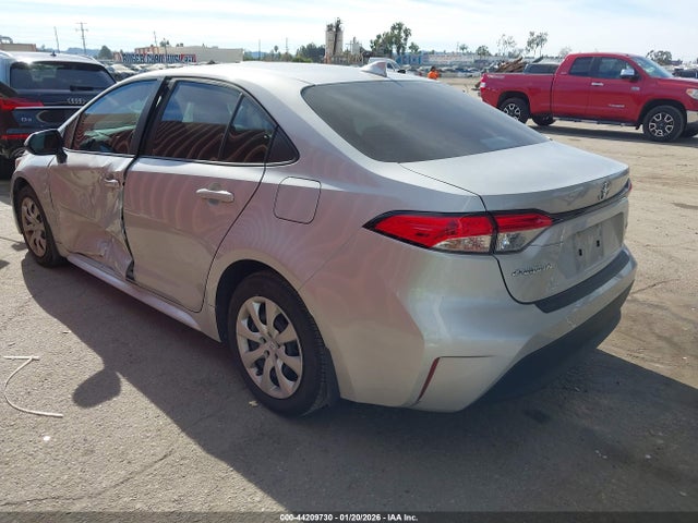 2024 TOYOTA COROLLA 5YFB4MDE4RP186719 Photo 2
