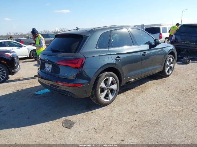 Aukcja sprzedaży 2025 Audi Q5 Premium 40 Tfsi Quattro S Tronic, vin: WA1ABAFY1S2053583, numer aukcji: 44209733
