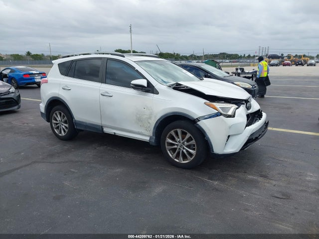 2017 TOYOTA RAV4 2T3YFREV0HW404143