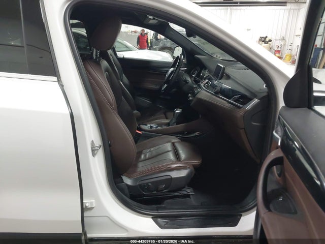2018 BMW X2 WBXYJ5C30JEF78306 Photo 4