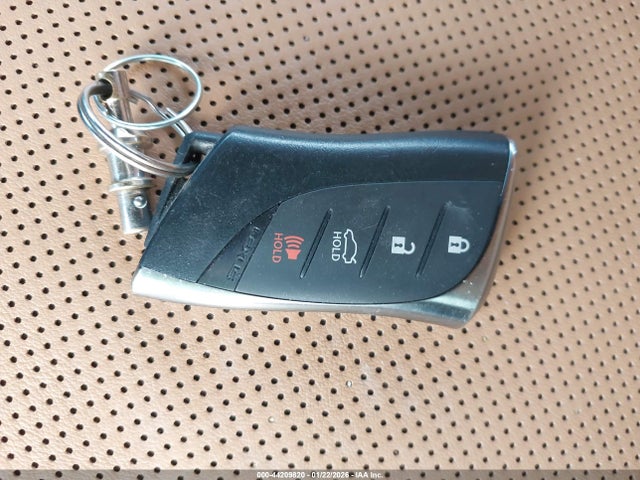 44209820 :رقم المزاد ، 58ADZ1B11NU138279 vin ، 2022 Lexus Es 350 مزاد بيع